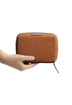 Bellroy TECH KIT COMPACT TECH KIT COMPACT - Other accessories - bronze