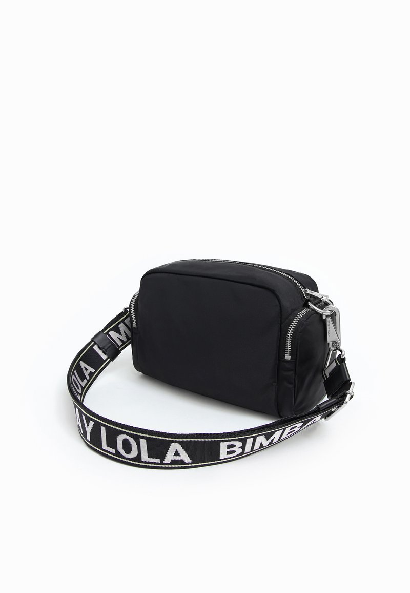 y lola bags