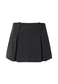Donkergrijze mini-jurk met een gestructureerd ontwerp, voorzien van zakken en geplooide details. Gemaakt van een textuurstof voor extra diepte.