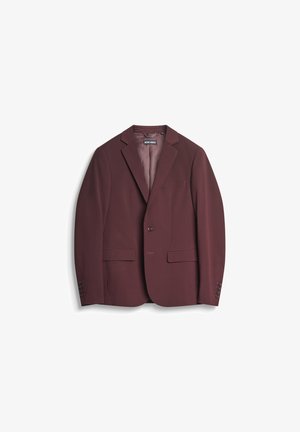 Blazer bourgogne en tissu lisse, avec un devant à un bouton, des revers en pointe, deux poches avant et des poignets boutonnés.