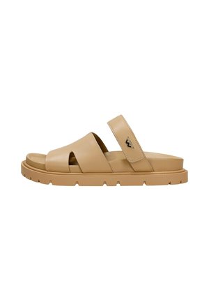 NA MASYWNEJ - Mules - beige