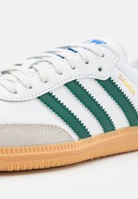 adidas Originals SAMBA OG UNISEX - Tenisky - footwear white/collegiate green
