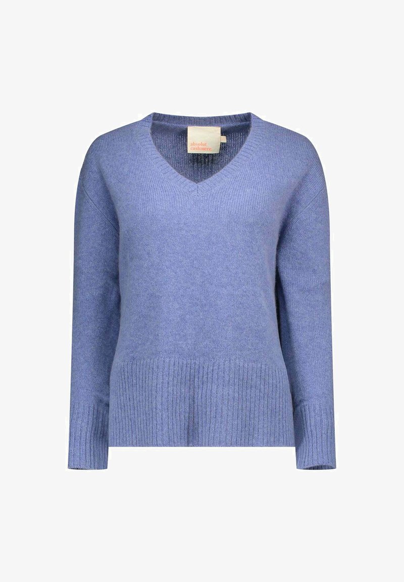 Maglione di cachemire azzurro chiaro con scollo a V, maniche lunghe e polsini e orlo a coste, mostrato su sfondo bianco.