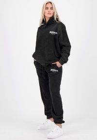 Black Bananas BRUSH - Trainingsbroek - black