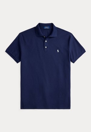 Tengerészkék rövid ujjú galléros póló két gombbal és fehér hímzett Ralph Lauren logóval a bal mellrészen.