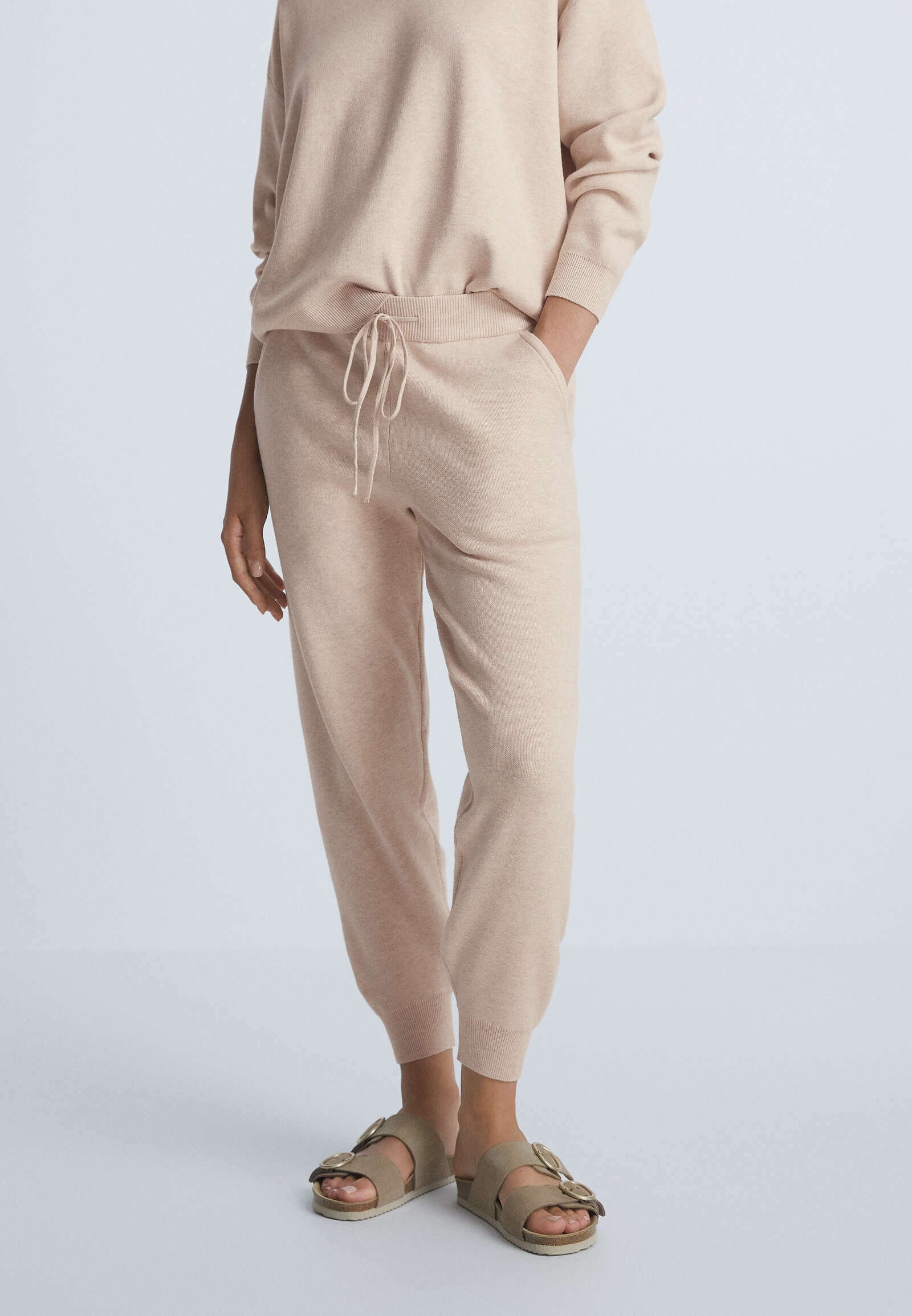 OYSHO Pantaloni sportivi - beige - Zalando.it