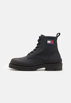 Lace-up ankle boots - black