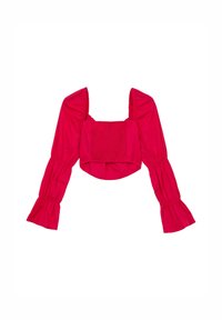 Top rosso corto con maniche lunghe a sbuffo. Presenta una scollatura quadrata e un pannello frontale arricciato. Realizzato in un tessuto morbido con una texture liscia.