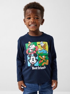 Camiseta de manga larga azul marino con personajes de dibujos animados Mickey Mouse, Minnie Mouse, Pato Donald y Pluto, con el texto "Mejores amigos" en blanco.