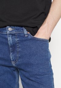 Tommy Jeans Jeans Skinny Fit - blue denim