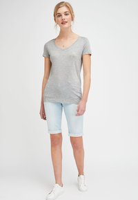 Next SLOUCH V NECK  - T-paita - grey