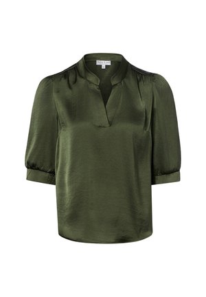 Dunkelgrüne Satinbluse mit kurzen Puffärmeln und V-Ausschnitt mit kleinem Stehkragen.