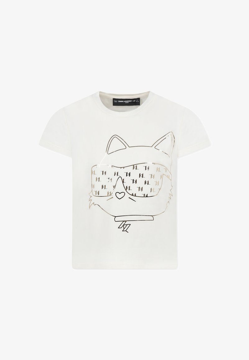T-shirt en coton blanc avec un graphique représentant un chat portant des lunettes surdimensionnées, entouré de noir avec des accents métalliques et un détail en forme de cœur.