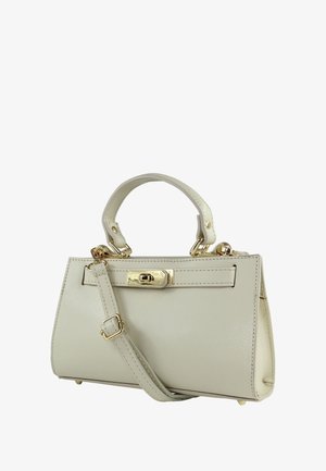 Licht beige leren handtas met een gestructureerde vorm, gouden beslag, een handvat aan de bovenkant en een verstelbare schouderriem.