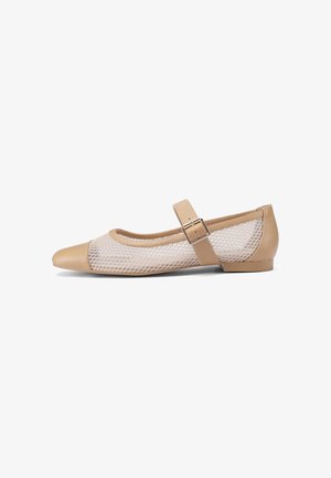 Queen Helena, ZM9980-2026 - Bailarinas - cammello