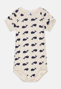 Bodysuit s kratkim rukavima od svijetlo bež tkanine, s uzorkom kitova u tamnoplavoj boji. Mekani pamučni materijal s kopčanjem na dnu.