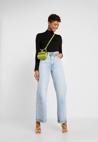 Gina Tricot DORSIA - Camisola de manga comprida - black