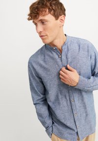 Jack & Jones JJESUMMER BAND LINEN MIX SHIRT - Majica - faded denim