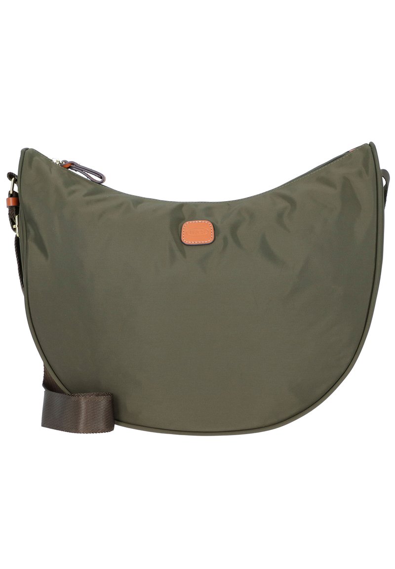 Borsa a tracolla in nylon verde oliva con forma curva, un accento in pelle e una tracolla in tessuto marrone. Presenta una chiusura con zip nella parte superiore.