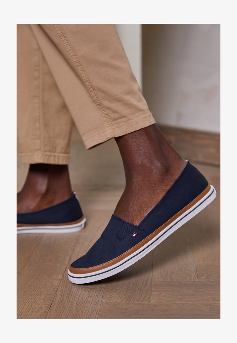 Iconic kesha slip on Clearance