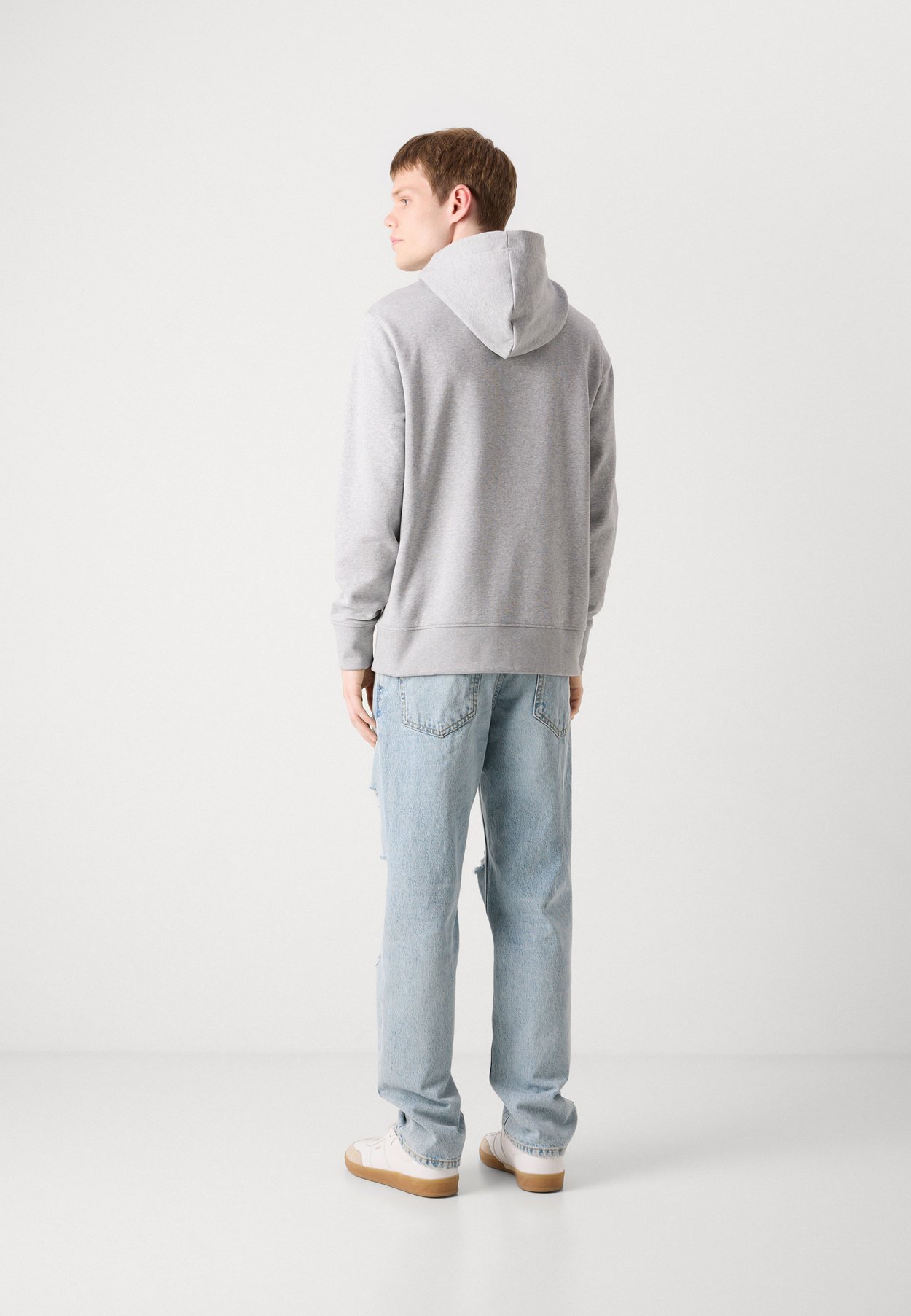 Kapuzenpullover