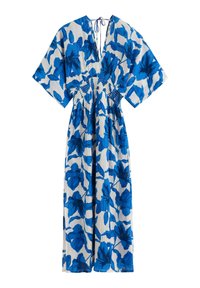 Abito con stampa floreale, scollo a V profondo, maniche corte a kimono e vita arricciata. Presenta grandi fiori blu su uno sfondo bianco.