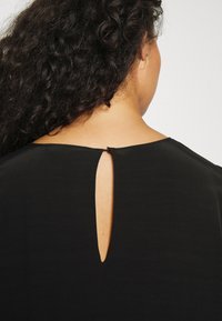 Tommy Hilfiger Curve SHORT DRESS - Vestido de dia - black