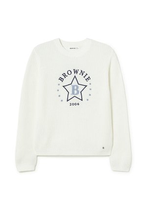 Suéter blanco tejido con cuello redondo, con un diseño de estrella azul y el texto "BROWNIE 2006" en azul oscuro, acentuado por pequeñas estrellas.