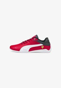 Niewybrane, rosso corsa puma white
