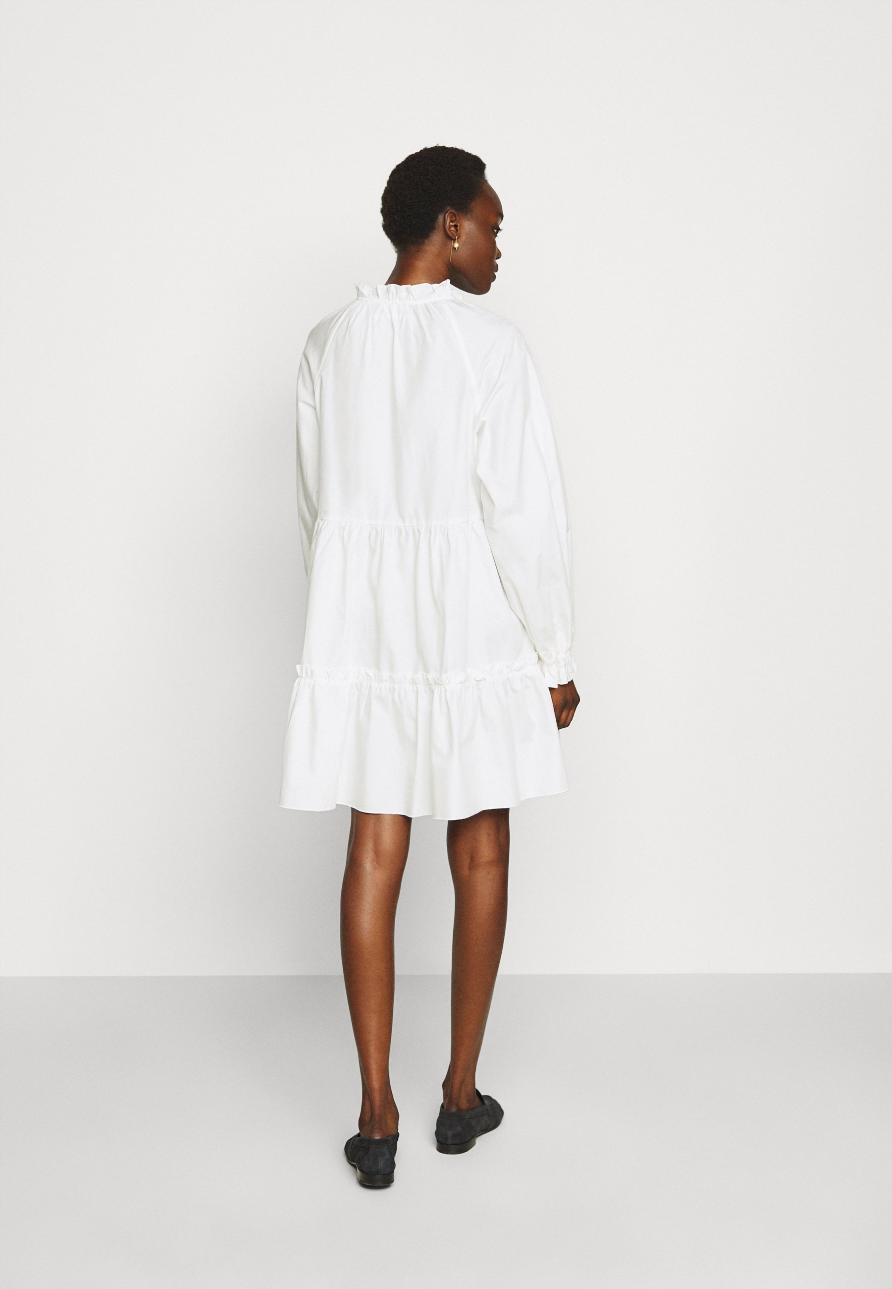 2nd Day BETH THINKTWICE Kjole whitehvit Zalando.no 2nd Day BETH THINKTWICE Skjorte white Zalando.no