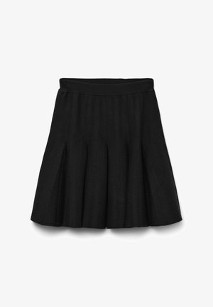 Černá plisovaná sukně s širokým pasem, vyrobená z měkkého materiálu. Má ostré plisování od pasu k lemu, což dodává strukturovaný design.