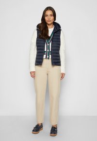 Tommy Hilfiger HERITAGE - Waistcoat - desert sky