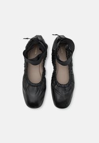 AllSaints ALIA  - Baleríny s páskem - black