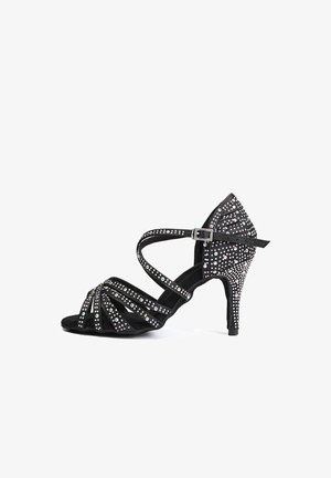 Czarne zamszowe sandały na wysokim obcasie z krzyżującymi się paskami, ozdobione kolorowymi cyrkoniami, z ostrym noskiem i 3-calowym obcasem.