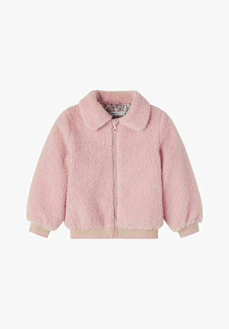 Veste polaire rose douce avec fermeture éclair devant, col arrondi, poignets et bas élastiques, conçue pour les enfants.
