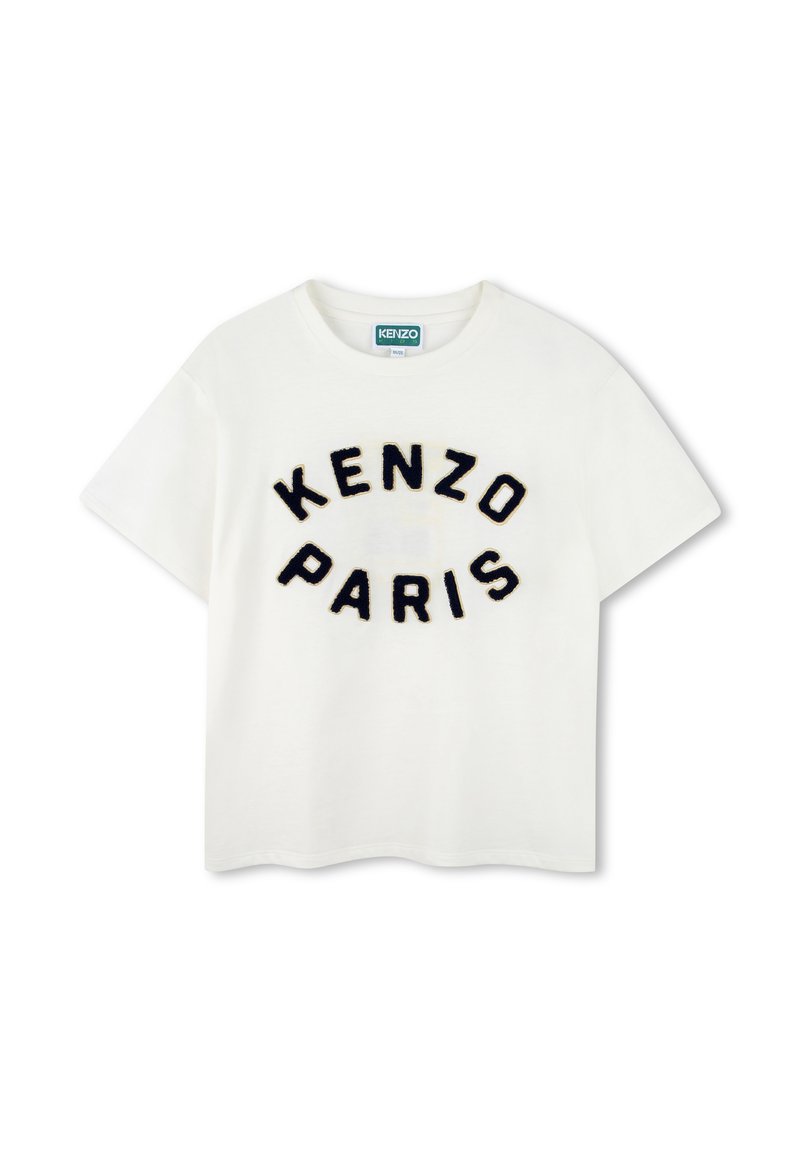 T-shirt bianca in cotone con maniche corte, caratterizzata da scritte ricamate in nero "KENZO PARIS" in un design curvo sul fronte.