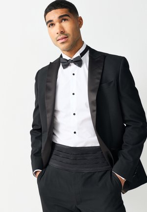 Next, SET - Kikilips - black