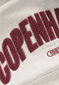 Unausgewählt, grey city slogan