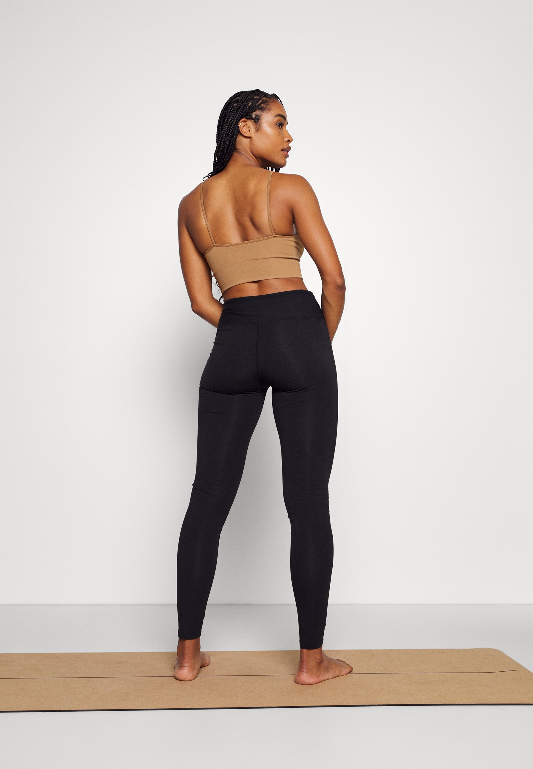Femme LEGGINGS - Collants Femme LEGGINGS - Collants
