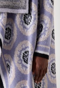 Marc Cain Vest - bluish violet