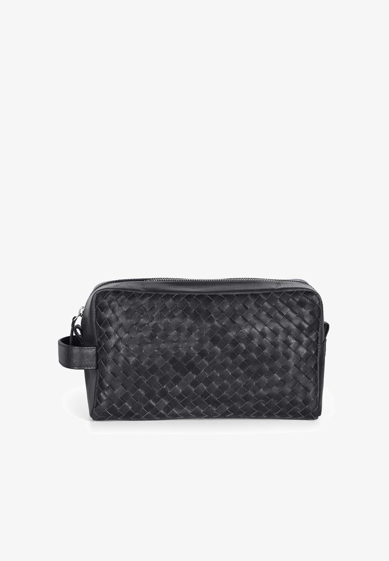 Zwarte leren cosmeticatas met geweven textuur, rechthoekige vorm, ritssluiting en handvat aan de zijkant voor eenvoudig dragen.