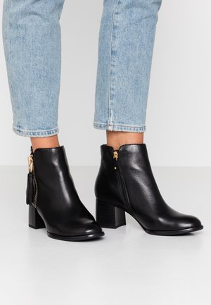 Ankle boot