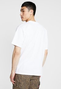 Edwin SAD - Apdrukāts T-krekls - white