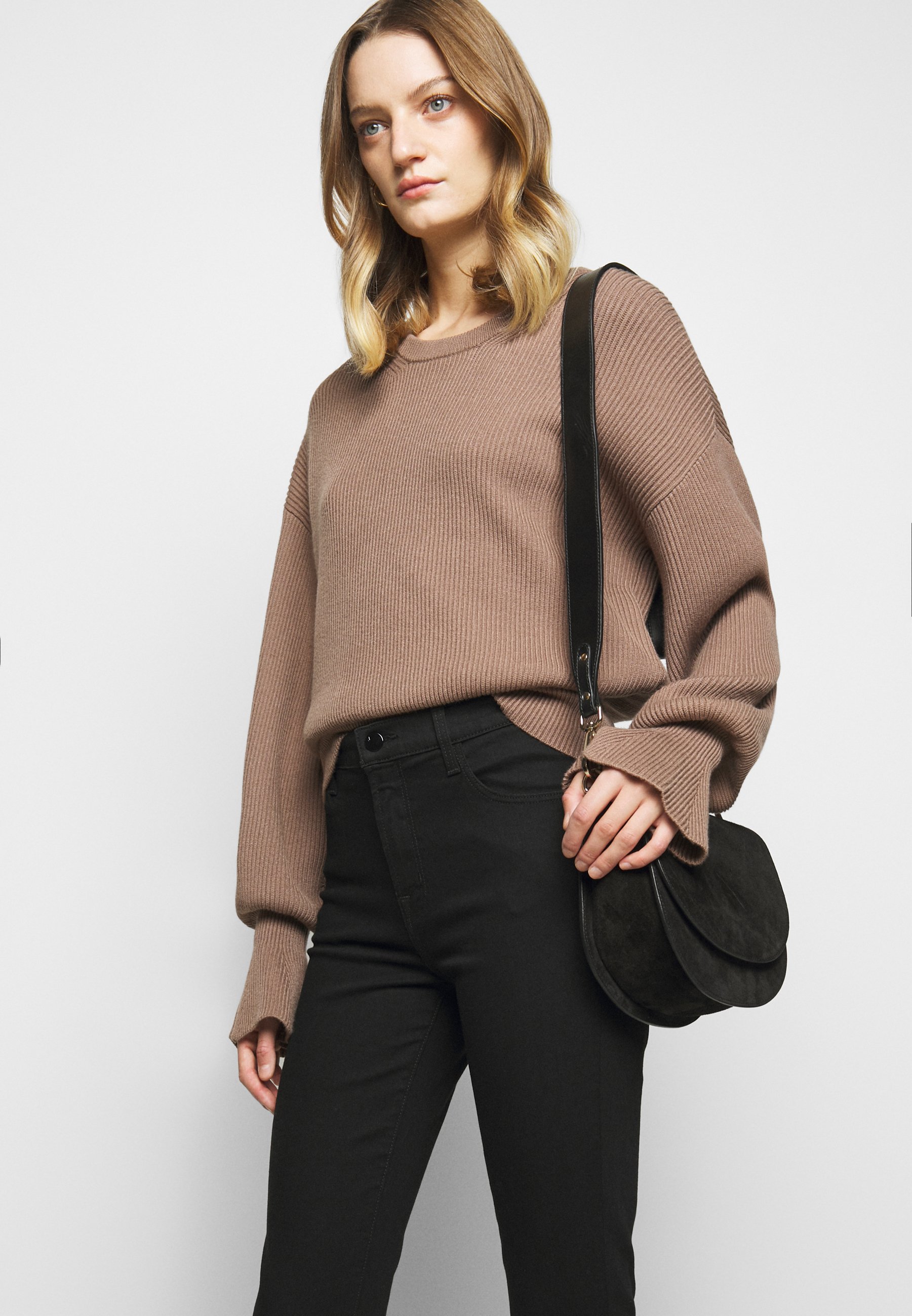 J Brand ALANA HIGH RISE CROP SKINNY 
