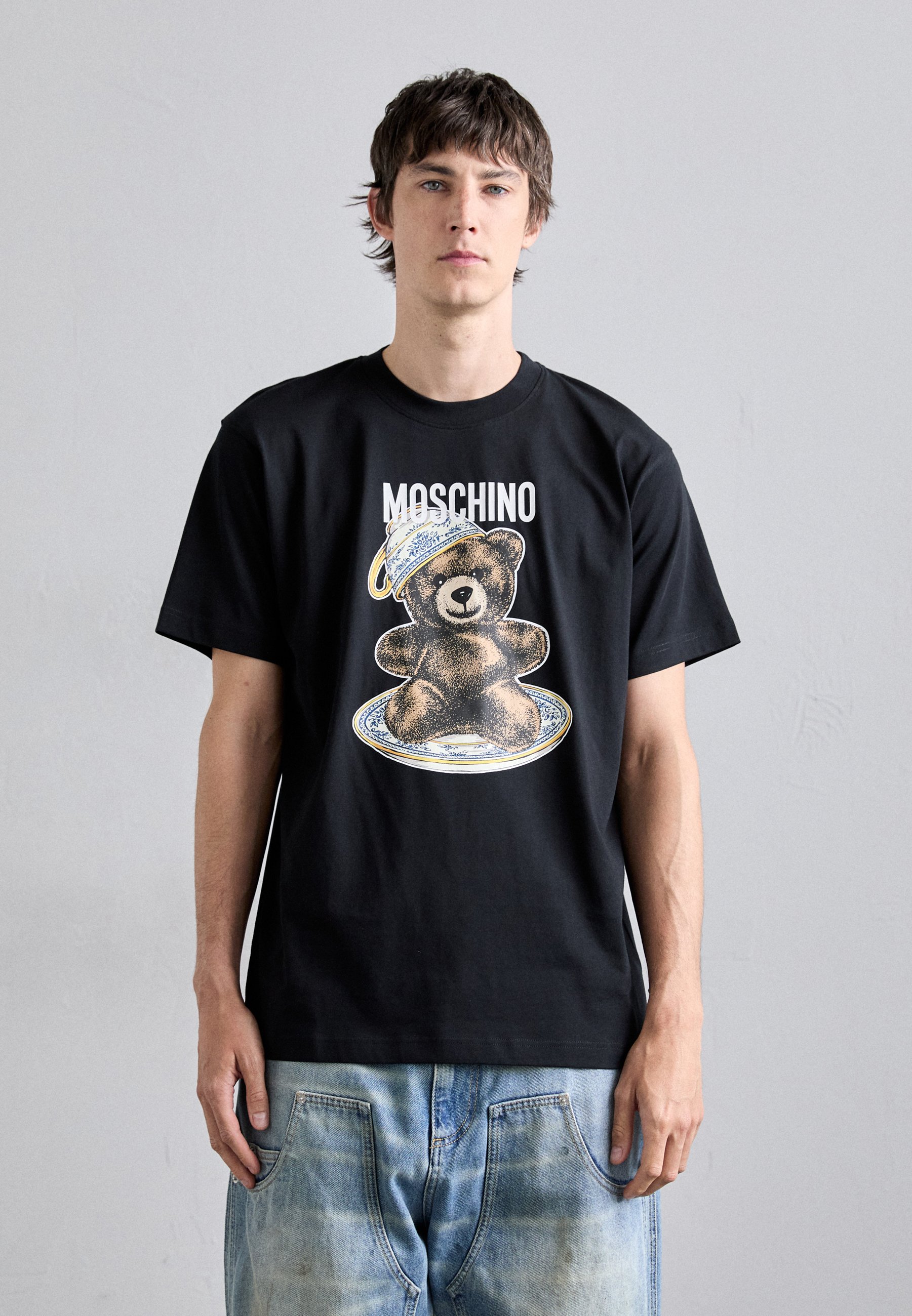 Tシャツ・カットソー Moschino T-Shirts Black T-shirt with embroidered logo Moschino - Vitkac AS