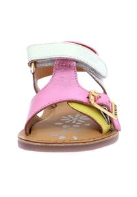 Sandalo in pelle colorato con cinturini rosa, gialli e bianchi, fibbia regolabile e una soletta con motivo floreale. Design con punta aperta.