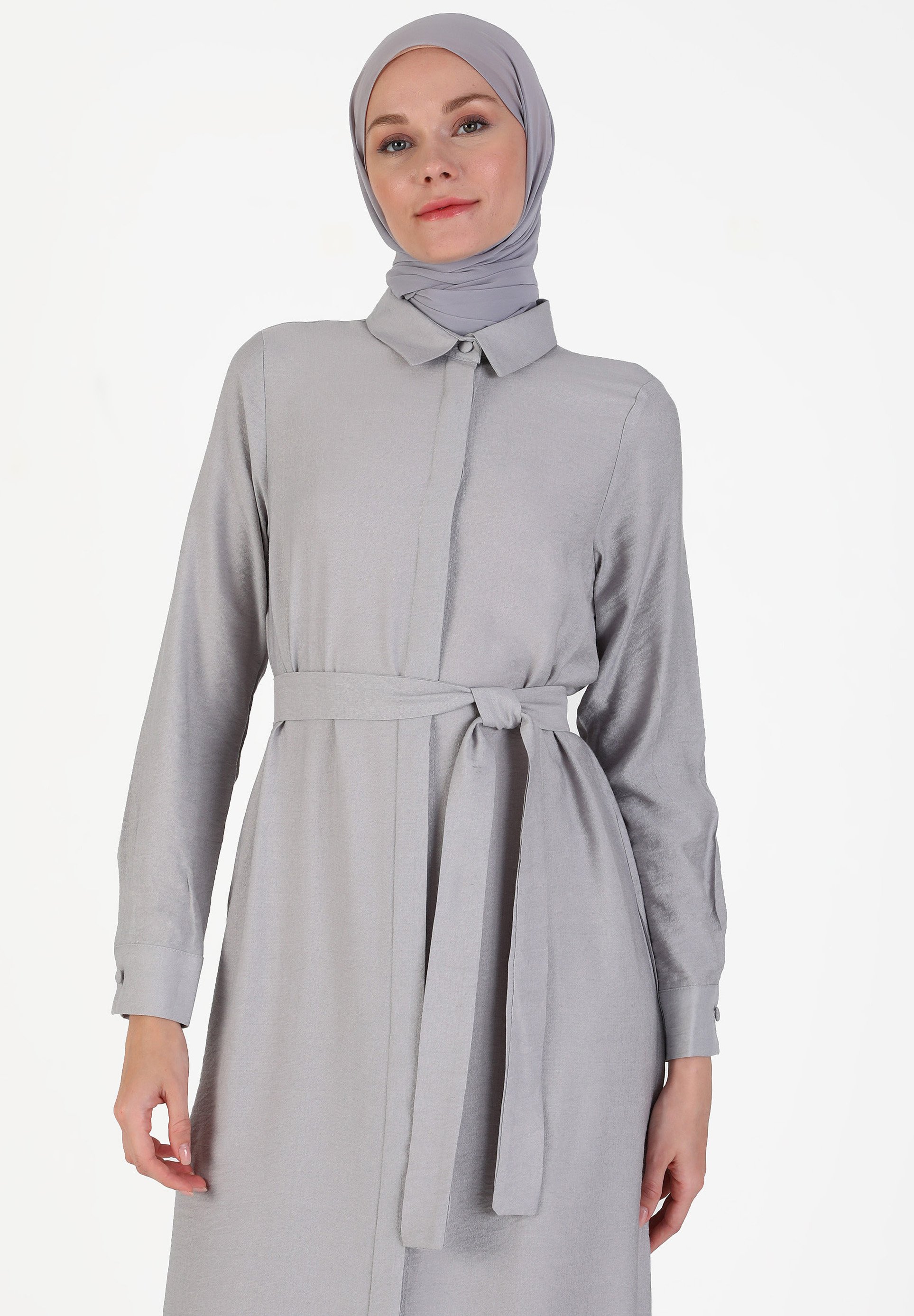 Modanisa TAVIN Robe chemise light gray gris clair ZALANDO.FR
