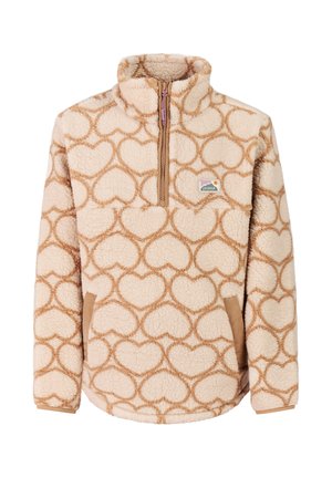 Beige fleece trui met rits bij de hals, hartjespatroon in lichtbruin, voorzakken en een klein rechthoekig logo patch op de borst.