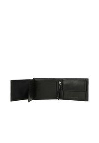 Portefeuille trifold en cuir noir ouvert montrant plusieurs emplacements pour cartes, une poche zippée et une pochette à monnaie sur fond blanc.