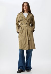 Trenchcoat - green